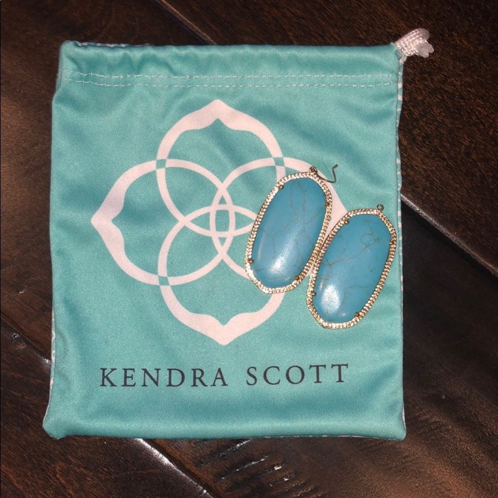 Kendra Scott Danielle earrings